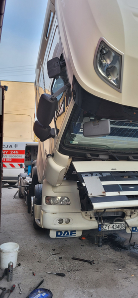 Zdjęcie na okładce dla Serwis Mobilny Tir Wulkanizacja Mobilna i Naprawy Bieżące Ottawa Dariusz